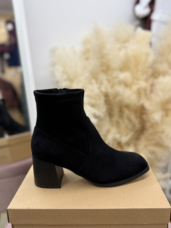 BOTIN CARMELA NEGRO